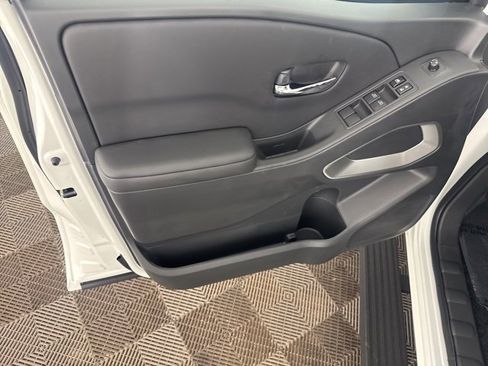 New 2026 Nissan Frontier SV w/ SV Convenience Package image 18
