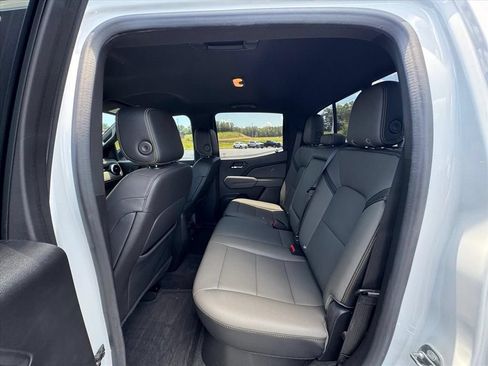 Used 2023 Chevrolet Colorado ZR2 w/ ZR2 Convenience Package III AWD/4WD image 12