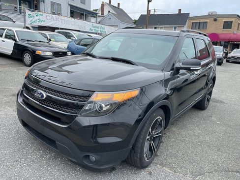 Used 2014 Ford Explorer Sport w/ Equipment Group 401A AWD/4WD image 3