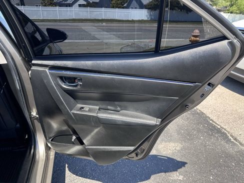 Used 2019 Toyota Corolla SE FWD image 13