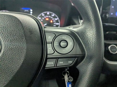 Used 2023 Toyota Corolla LE image 14
