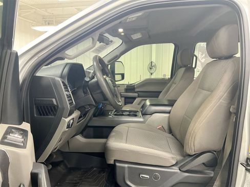 Used 2019 Ford F250 XLT w/ XLT Value Package image 18