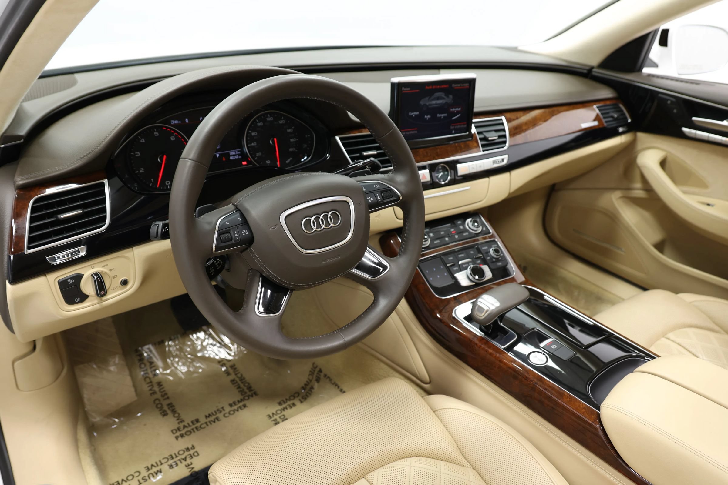 Used 2014 Audi A8 L 4.0T w/ Luxury Package AWD/4WD image 2