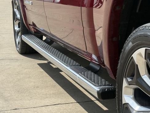 Used 2022 RAM 1500 Limited w/ Body Color Bumper Group AWD/4WD image 11