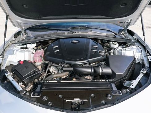 Used 2019 Chevrolet Camaro LT image 17