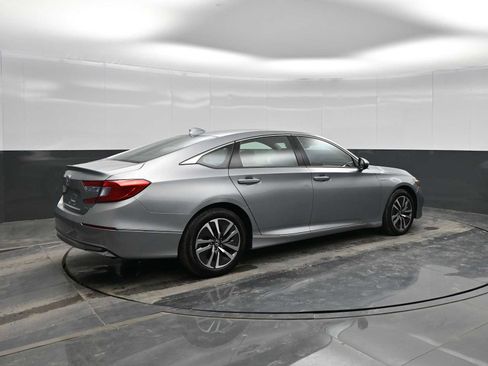 Used 2019 Honda Accord Touring image 8