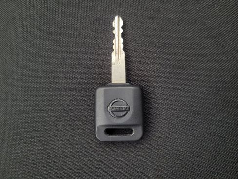 Used 2024 Nissan Versa S w/ S Plus Package image 32