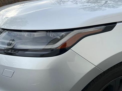Used 2018 Land Rover Range Rover Velar S AWD/4WD image 34