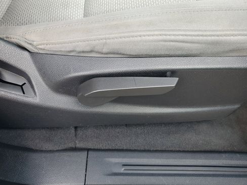 Used 2019 Chevrolet Colorado W/T w/ WT Convenience Package image 9