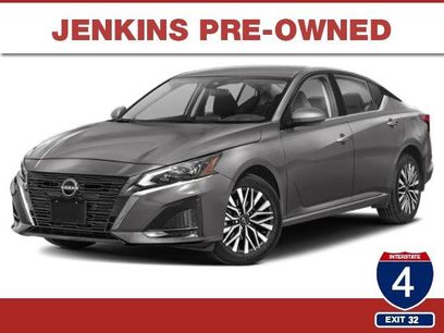 Used 2024 Nissan Altima 2.5 SV