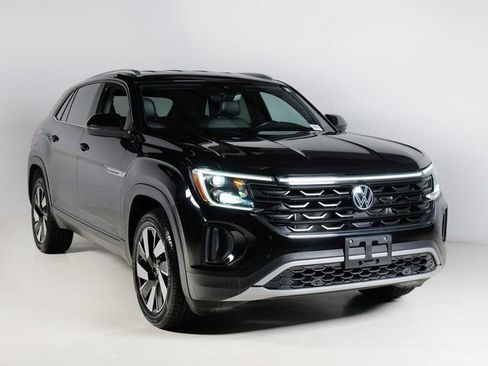 Used 2024 Volkswagen Atlas Cross Sport SE AWD/4WD image 10