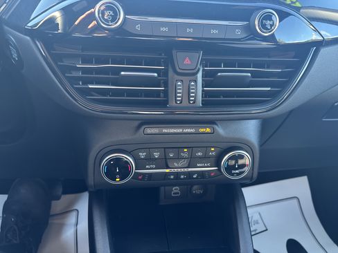 Used 2025 Ford Escape ST-Line Select image 25