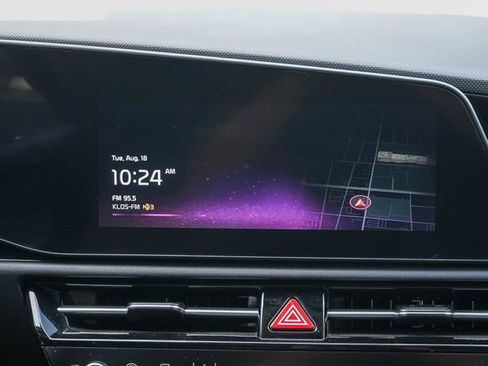 Certified 2025 Kia Niro EX FWD image 16