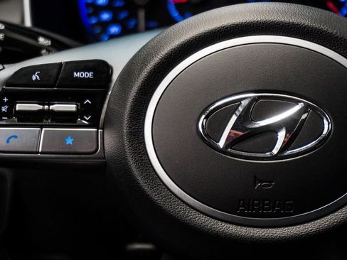Used 2023 Hyundai Tucson SE FWD image 16