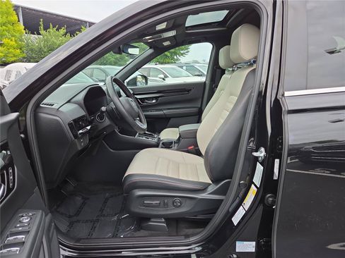 Used 2025 Honda CR-V Sport Touring image 12