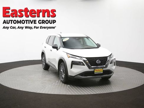 Used 2023 Nissan Rogue S AWD/4WD image 52
