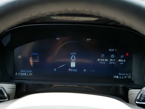 Used 2025 Lincoln Corsair Reserve FWD image 19