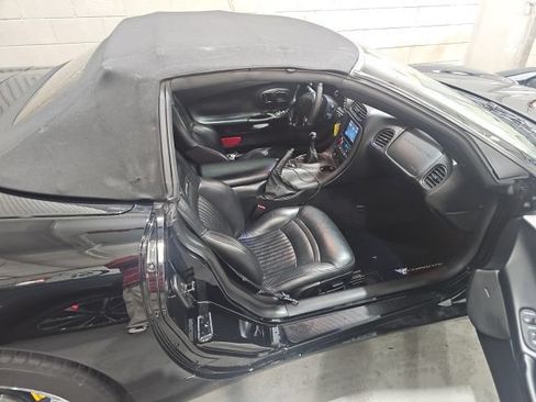 Used 2000 Chevrolet Corvette Convertible w/ Memory Pkg RWD image 13