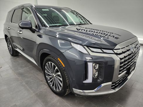 Used 2024 Hyundai Palisade Calligraphy image 2