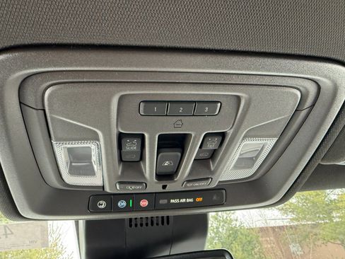 New 2026 GMC Sierra 1500 SLT w/ SLT Premium Package image 37