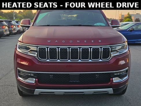 Used 2022 Jeep Wagoneer Series II AWD/4WD image 2