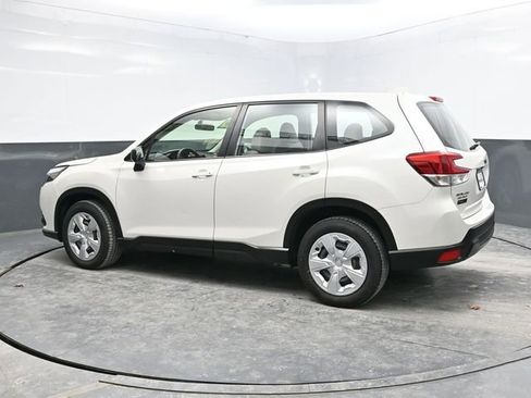 Used 2022 Subaru Forester image 4