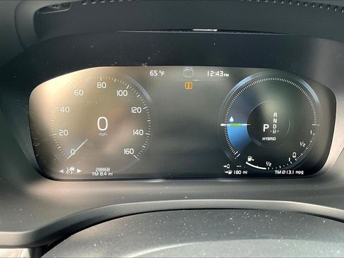 Used 2022 Volvo S60 T8 R-Design image 14