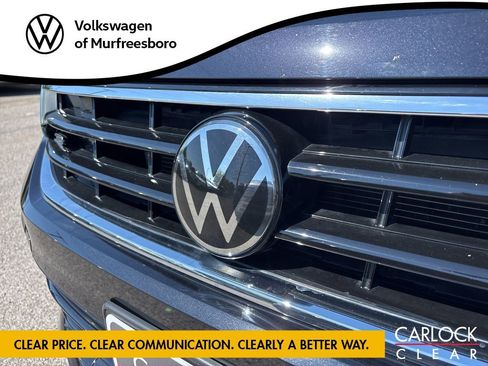 Certified 2023 Volkswagen Tiguan SE R-Line FWD image 11