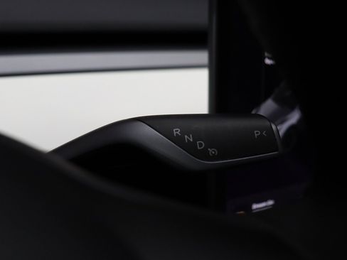 Used 2021 Tesla Model Y Long Range image 40