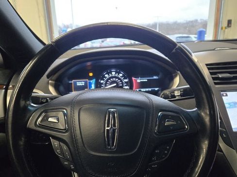 Used 2019 Lincoln MKZ Reserve w/ Luxury Package image 29