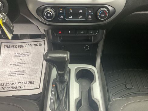 Used 2015 Chevrolet Colorado LT w/ LT Convenience Package AWD/4WD image 16