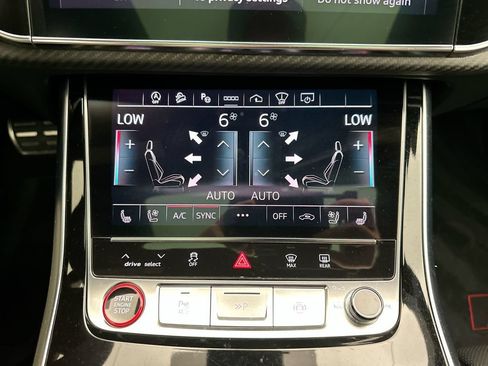 Used 2023 Audi RS Q8 AWD/4WD image 25