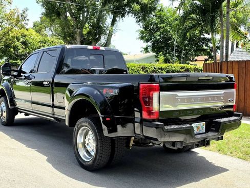 Used 2017 Ford F450 Platinum w/ Platinum Ultimate Package AWD/4WD image 13