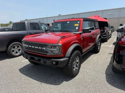 Used 2023 Ford Bronco Badlands AWD/4WD image 6