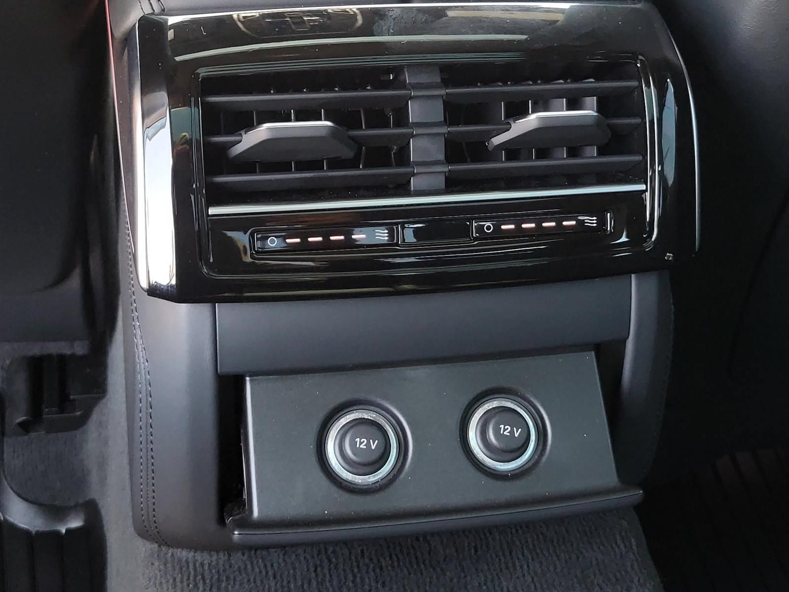 Used 2022 Audi A8 L 3.0T AWD/4WD image 12