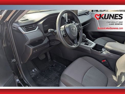 Used 2025 Toyota RAV4 XLE w/ Convenience Package AWD/4WD image 23