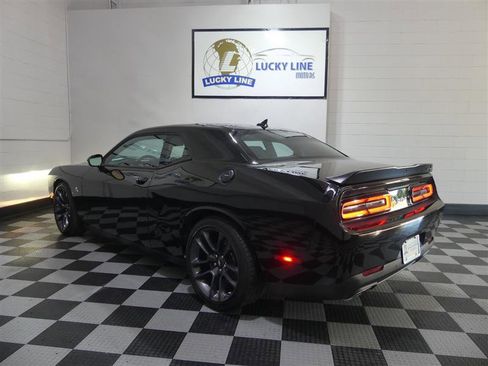 Used 2022 Dodge Challenger R/T Scat Pack w/ Shaker Package RWD image 10