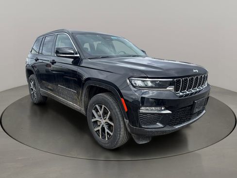 Used 2023 Jeep Grand Cherokee Limited AWD/4WD image 7