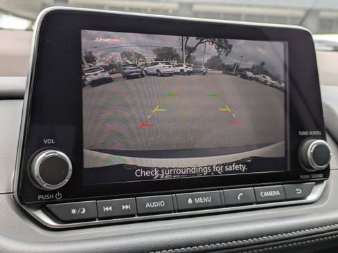 Certified 2023 Nissan Rogue SV image 22