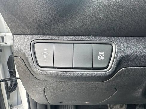 Used 2024 Kia Forte LXS FWD image 23