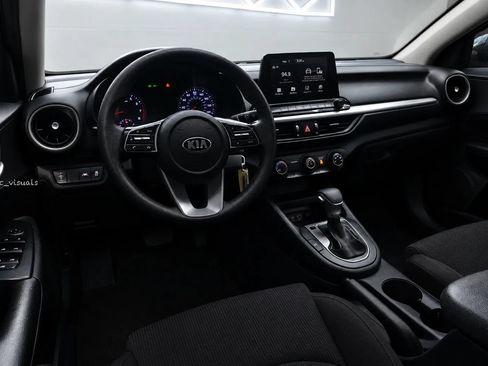 Used 2020 Kia Forte LXS FWD image 2
