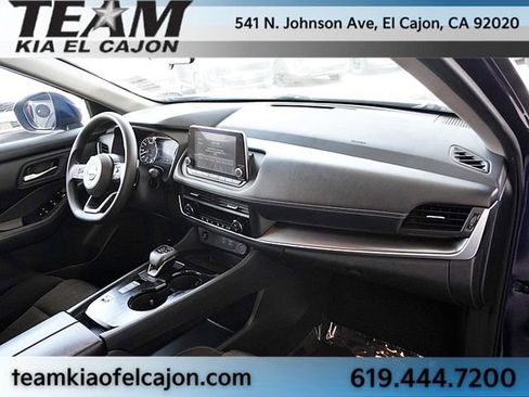 Used 2024 Nissan Rogue SV FWD image 10