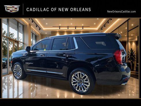 Used 2023 GMC Yukon Denali Ultimate AWD/4WD image 5