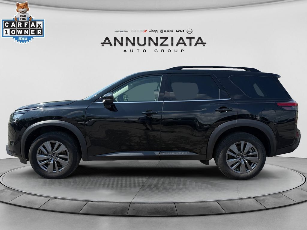 Certified 2024 Nissan Pathfinder SV AWD/4WD image 2