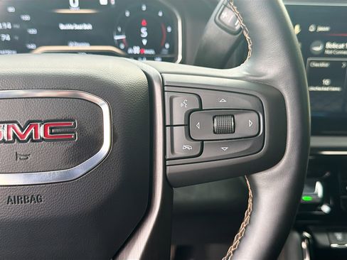 Used 2025 GMC Sierra 2500 AT4 w/ AT4 Premium Plus Package image 38