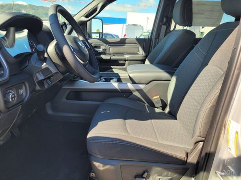 New 2026 RAM 2500 Big Horn AWD/4WD image 11