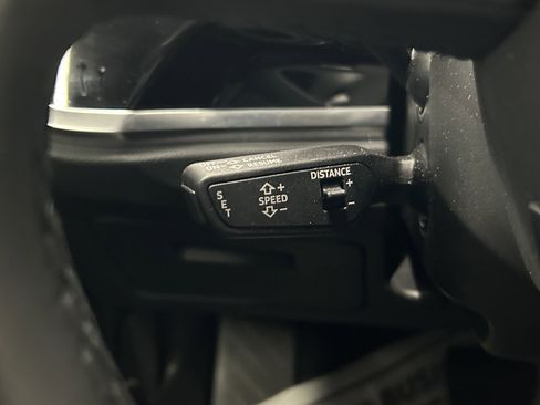 Used 2025 Audi Q3 2.0T Premium image 22