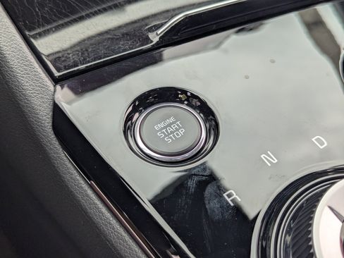 Certified 2025 Kia Sportage X-Line Prestige image 30