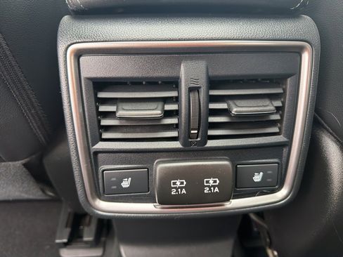 Used 2020 Subaru Forester Touring image 17