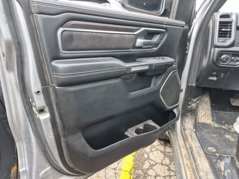 Used 2025 RAM 1500 Laramie AWD/4WD image 4